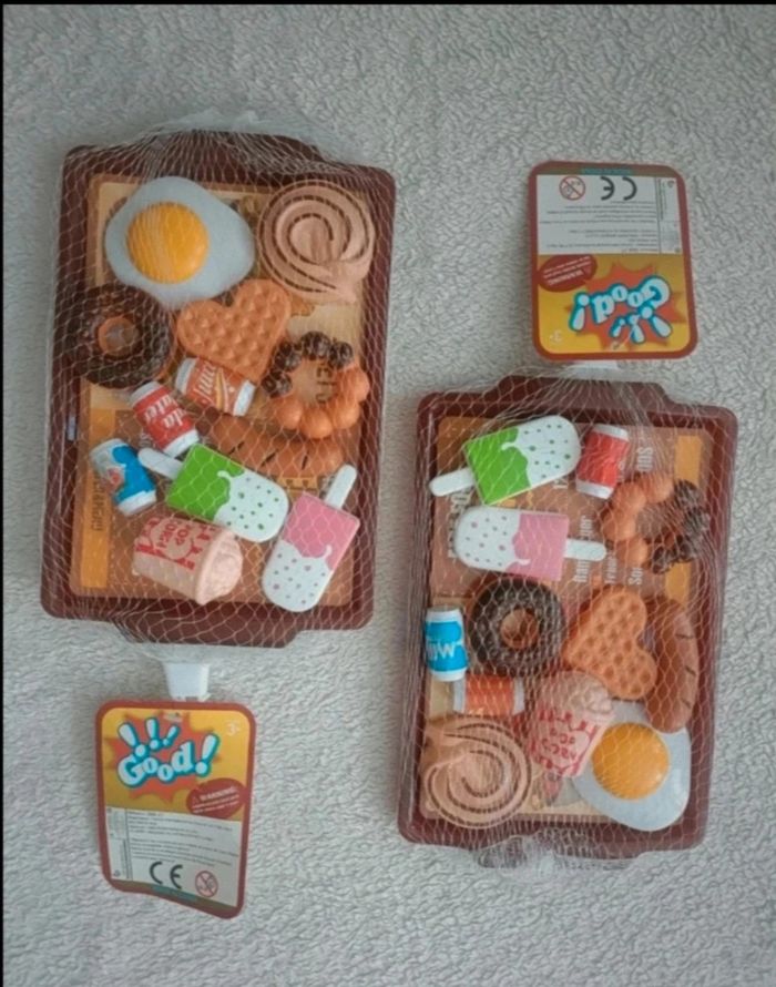 2 lots de petites dinettes breakfast (petites pièces à utiliser à partir de 3 ans)