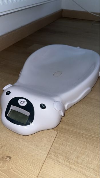 Pèse-bébé électronique