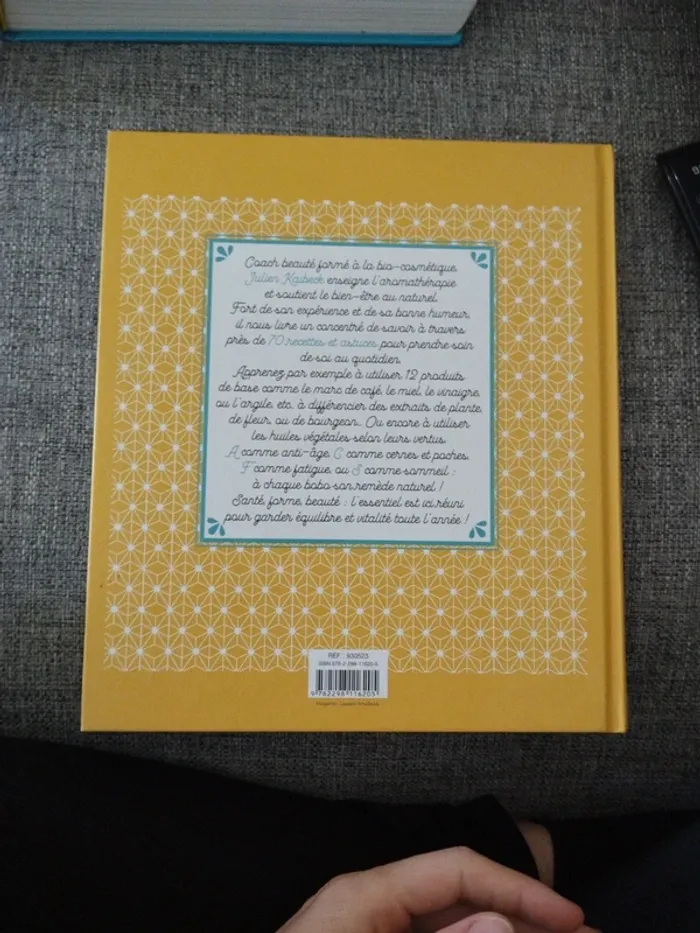 Livre Le petit guide du bien être au naturel - photo numéro 2