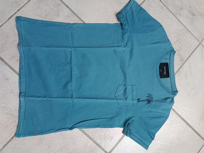 4 Tee shirts - photo numéro 5