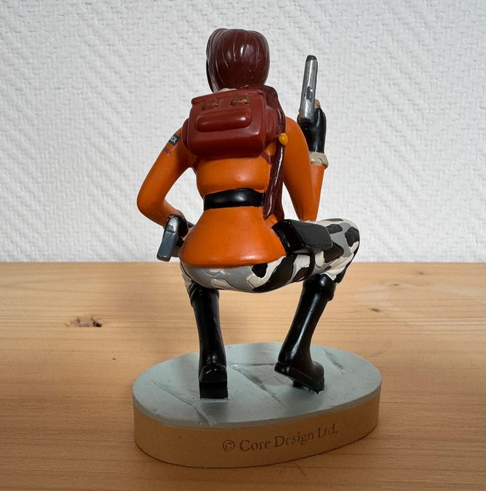 Lot de 8 figurines Tomb Raider - photo numéro 8