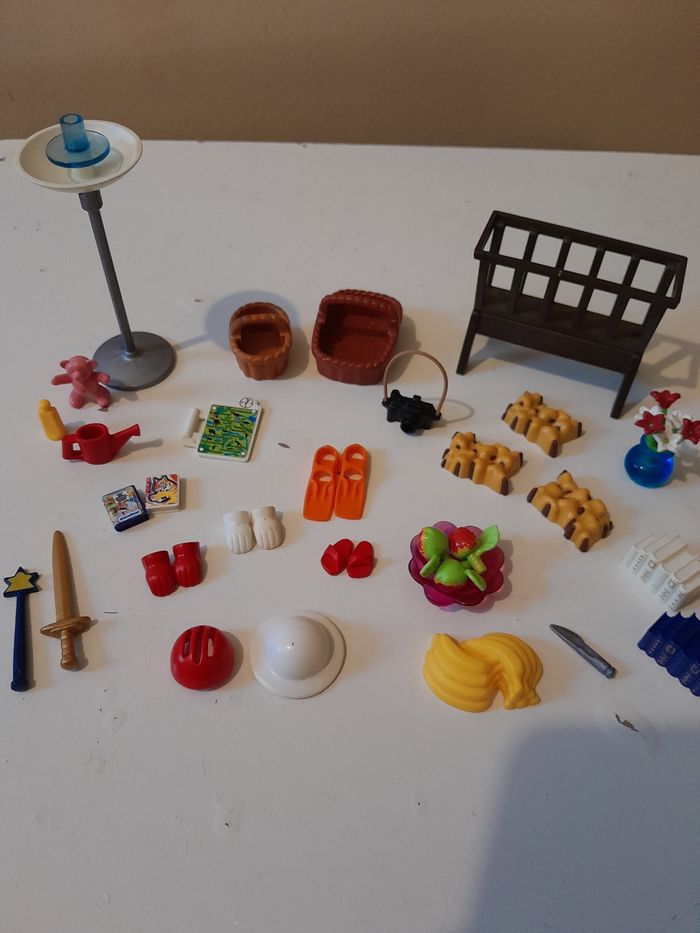 Lot accessoires playmobil - photo numéro 2