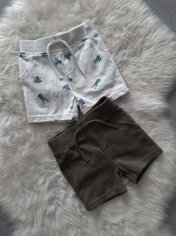 Lot de 2 shorts 6/9 mois