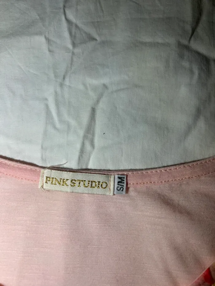 Haut pink studio - photo numéro 6