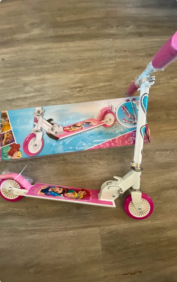 Disney princesse trottinette 2 roues neuf