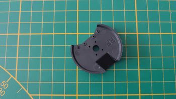 Pièce 19I du fascicule n°19 numéro 19 pièce détachée Renault R8 Gordini 1/8 1/8ème Eaglemoss collect