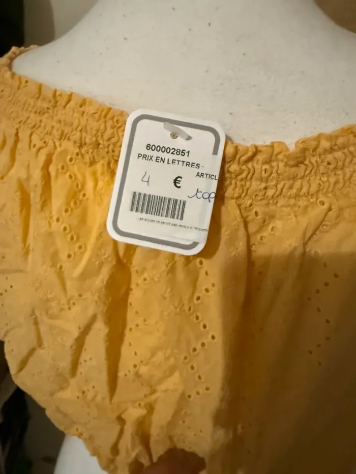 Haut Court Brodé Jaune Moutarde "Off Shoulder" - H&M Divided - photo numéro 3