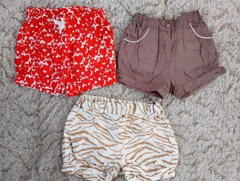 Lot shorts 18 mois