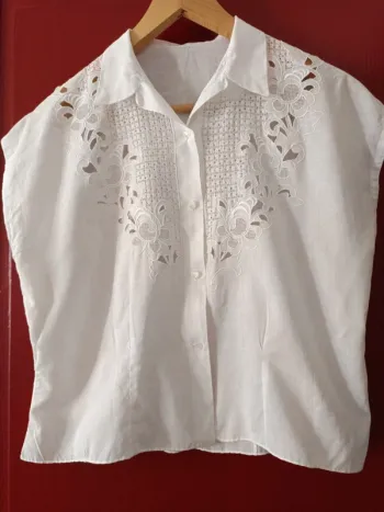 Blouse vintage broderie t.40 100% coton