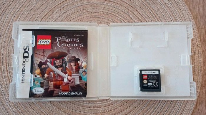 Jeu Nintendo ds pirate des Caraïbes - photo numéro 2