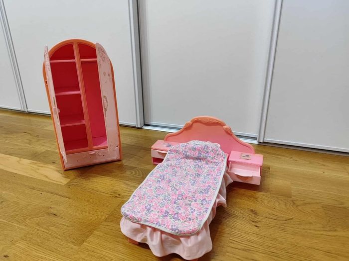 Panoplie des Barbies et accessoires - photo numéro 6