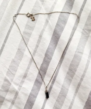 Chaîne argent pendentif tourmaline noire brute