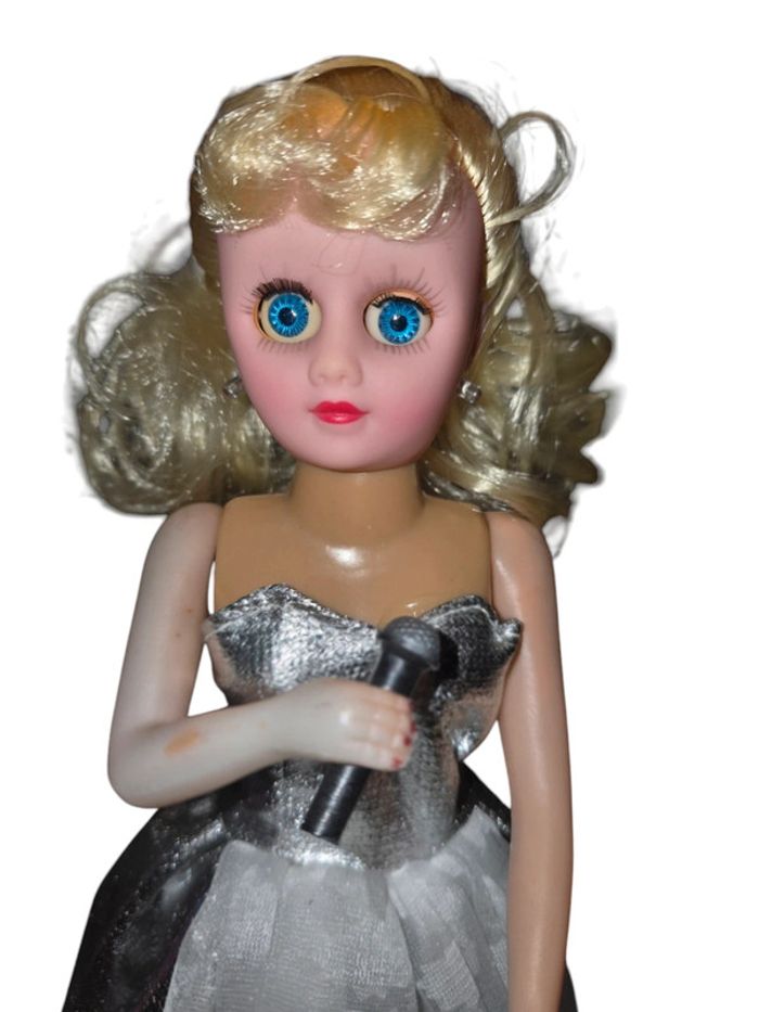 Poupée qui chante 33 cm - photo numéro 3