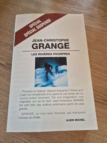 Livre titre Les rivière pourpres 