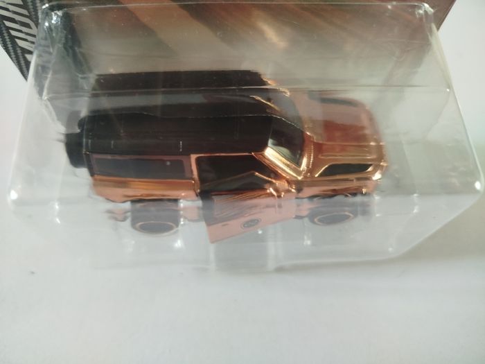 Majorette Land Rover Defender 90 Rose Gold Édition 2022 Série Prémium cars - photo numéro 5