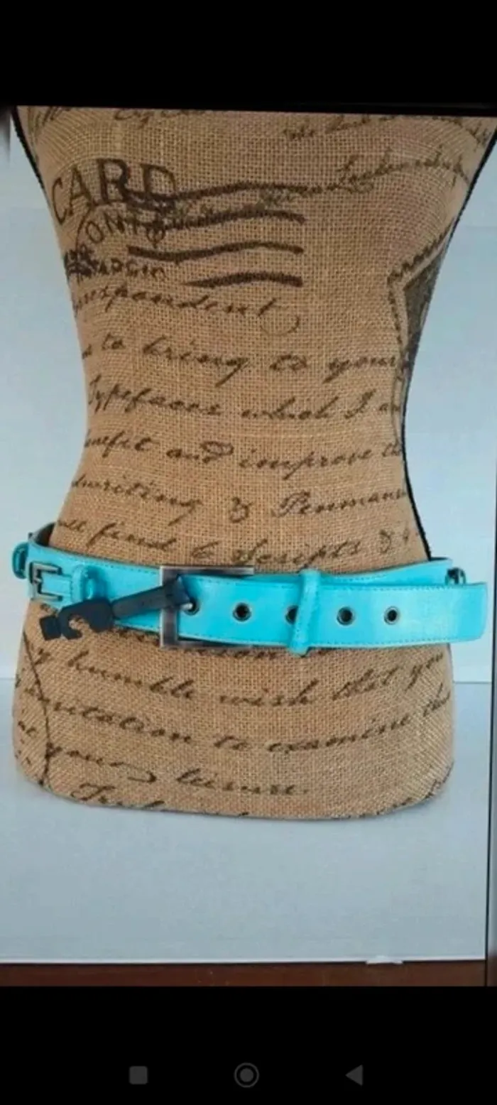 Ceinture bleu effet multi boucles 85 cm femme