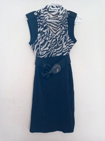 Robe d été zébrée et noire Taille : M