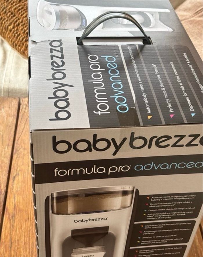 Baby Brezza Formula Pro Neuf jamais déballer - photo numéro 3