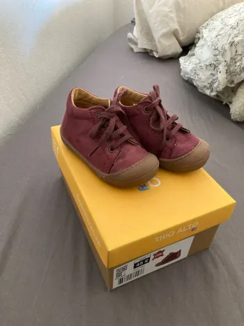 Chaussures en cuir taille 20