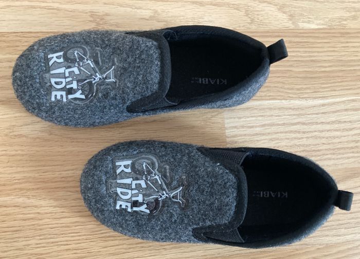 Chaussons Kiabi - Taille 28 - photo numéro 5
