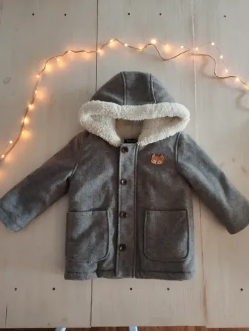 Manteau d’hiver gris garçon 24 mois – motif renard 🦊 (Kiabi)