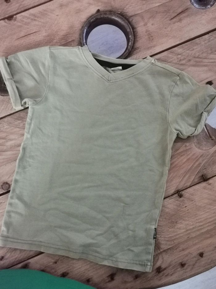 T-shirt. - photo numéro 2