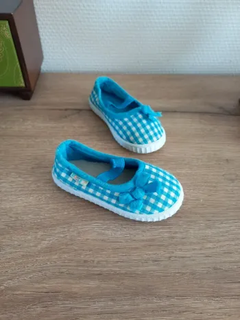 Chaussures bébé fille T20