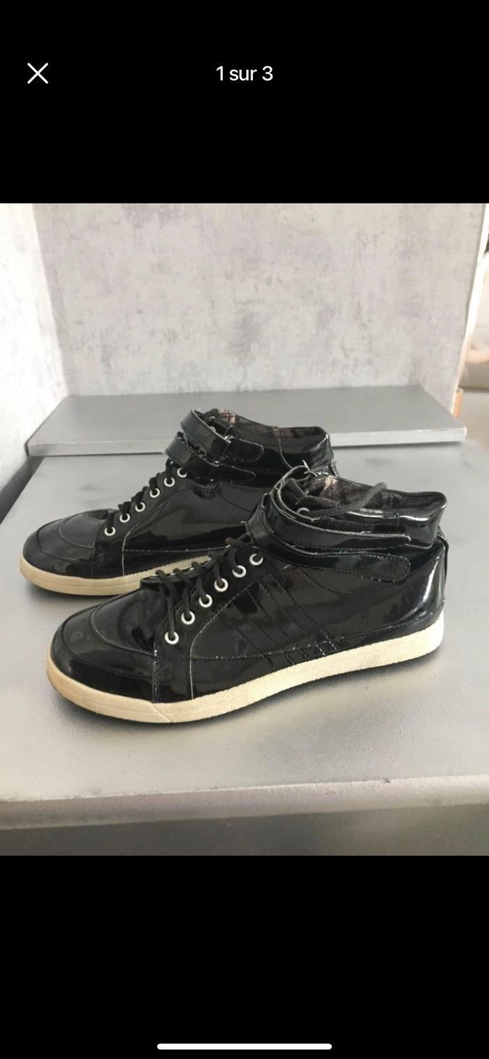 Basket haute brillante taille 37 + porte clef neuf + autre
