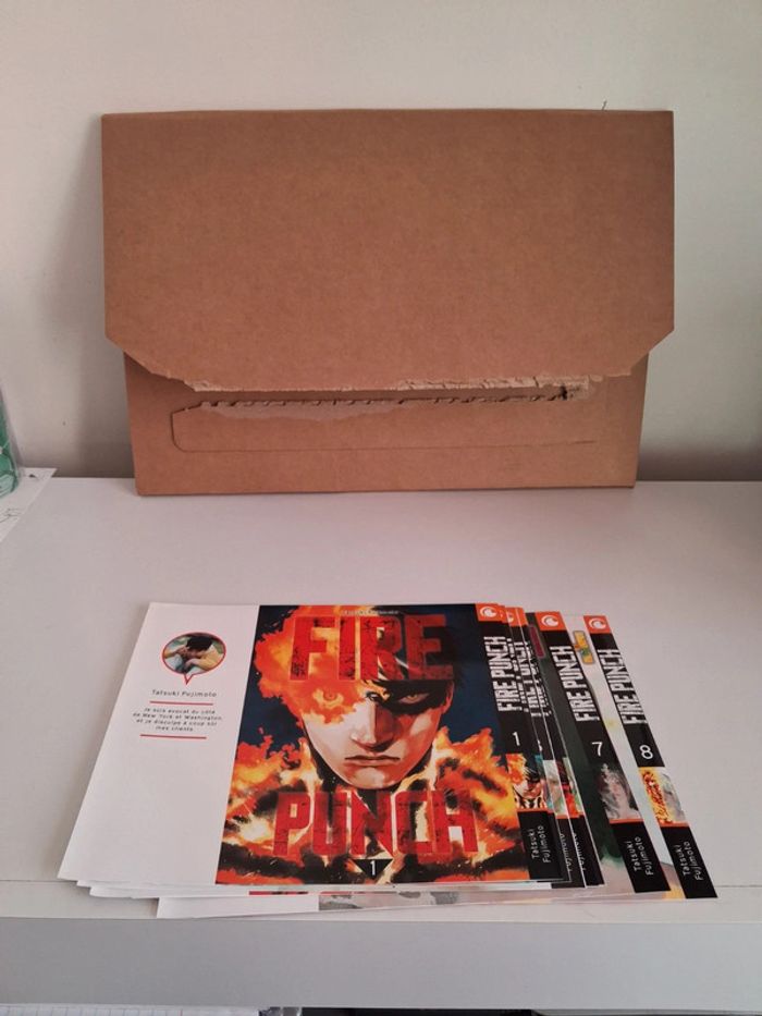 Jaquette Jaquettes Crunchyroll manga Fire Punch 1 à 8 - photo numéro 2