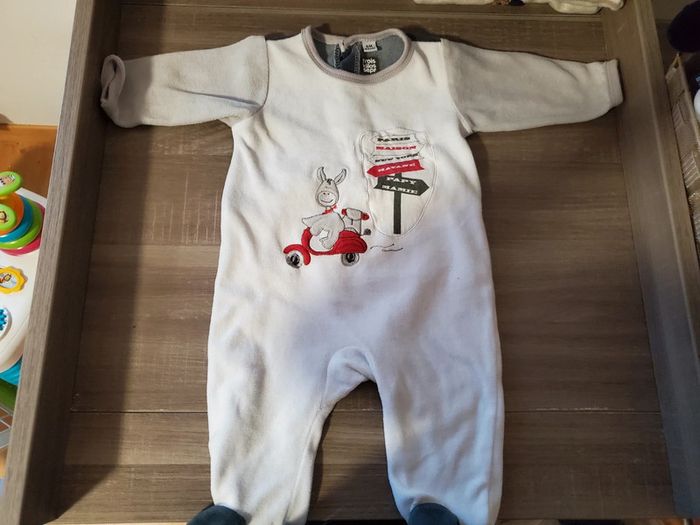 Lot de 6 pyjamas et 1 surpyjama 6 mois