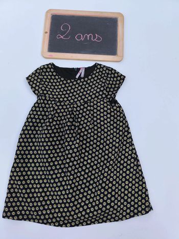 Robe Orchestra taille 2 ans en très bon état