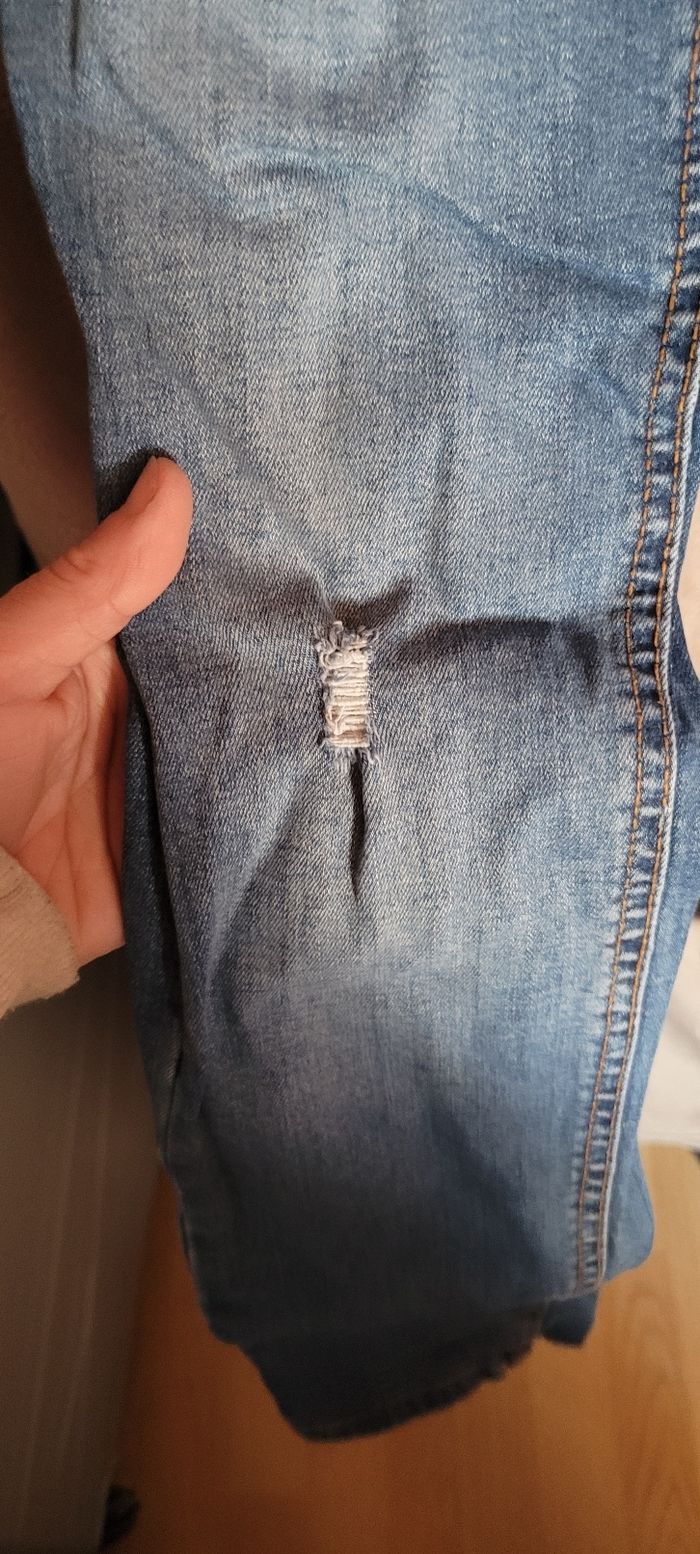 Jean's troué - photo numéro 3