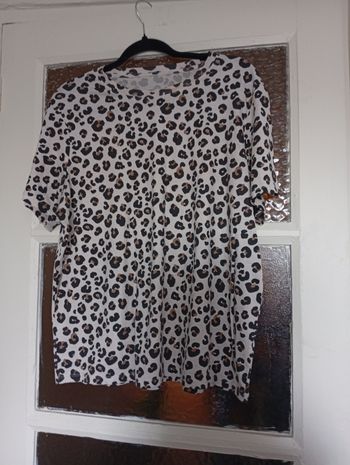 T-shirt motifs blanc, noir et marron – Taille XL – Marque Tex