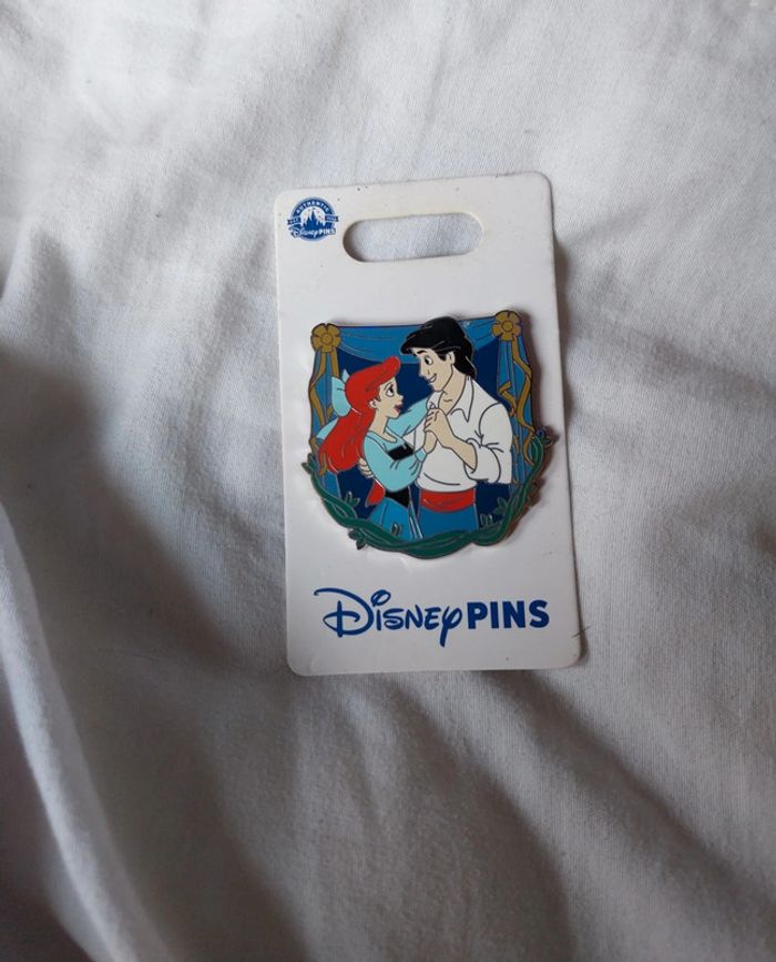 Pins Disney ariel et eric officiel