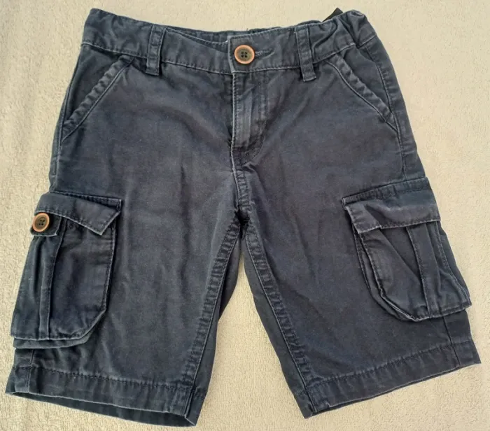 Short Vertbaudet 4 ans (réf perso G-G8)(familleac72)