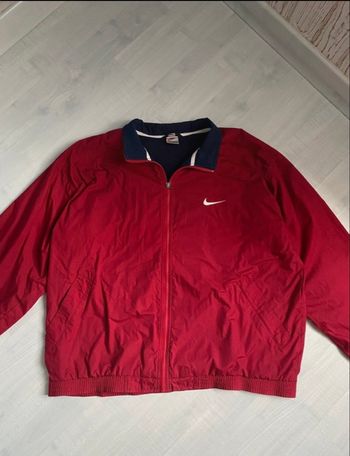 Veste nike rouge 