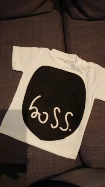 T shirt 6/9 mois