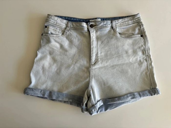Short en jean
