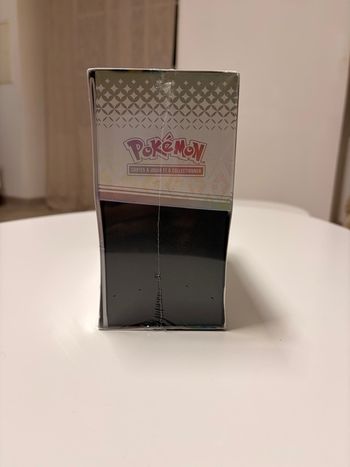 ETB 8.5  Évolutions Prismatiques