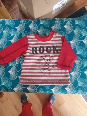 T-shirt taille 6 mois