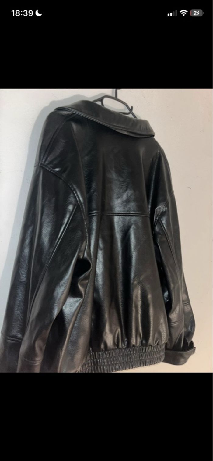 veste en similicuir Stradivarius Zara taille M - photo numéro 3