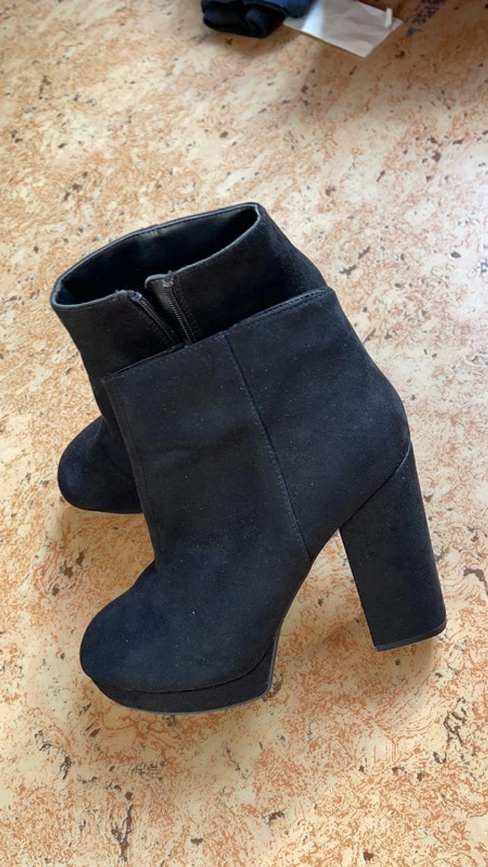 Jolies bottines pointure38 - photo numéro 2