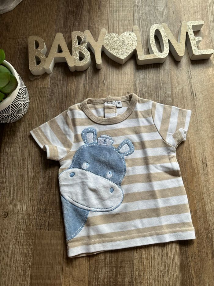 - Tee shirt - 3 mois - Très bon état