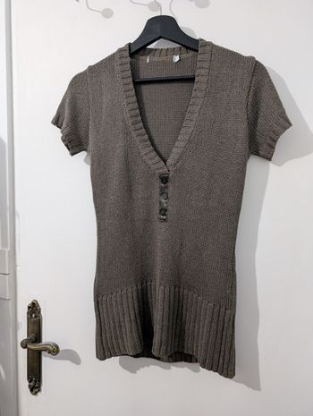 Pull marron manches courtes col v avec boutons femme cache cache S/36 très bon état