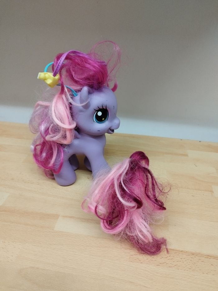 lot de 2 petits poneys hauteur 20 cm et 9 cm - photo numéro 3