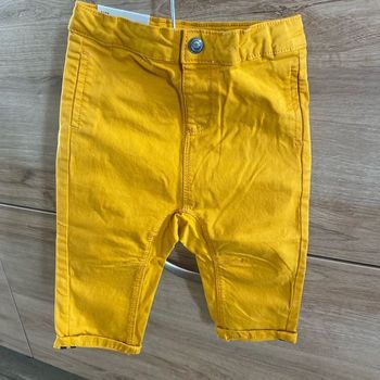 Pantalon neuf. 12 mois