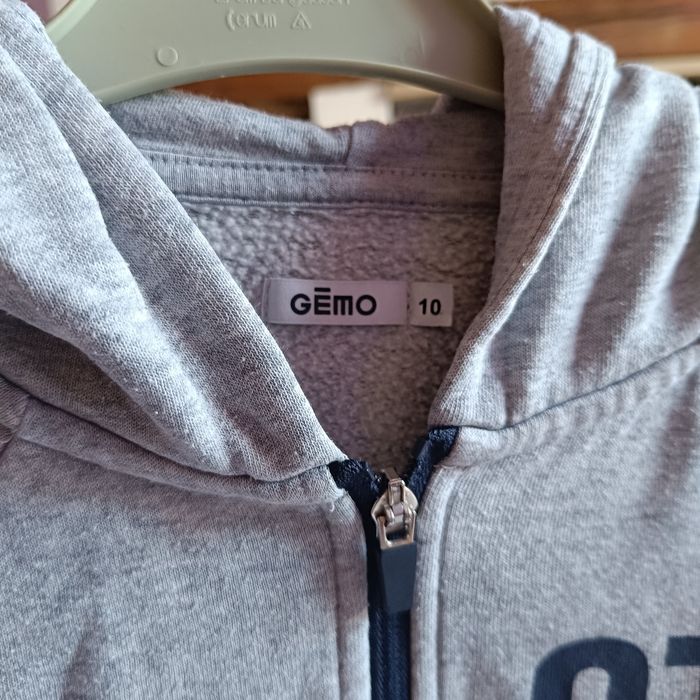 Pull ou sweat à a capuche Gémo taille 10 ans - photo numéro 4