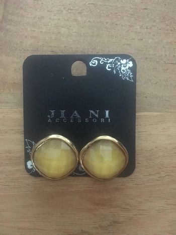 Boucles d’oreilles fantaisie neuves