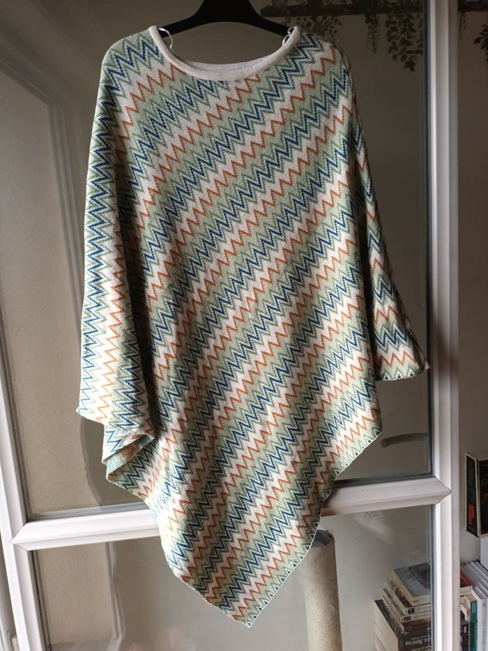 Joli pull/poncho