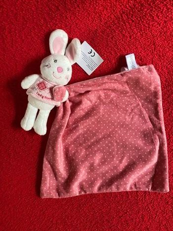 Shima doudou lapin robe Lucky Berry mouchoir rose pois blanc neuf